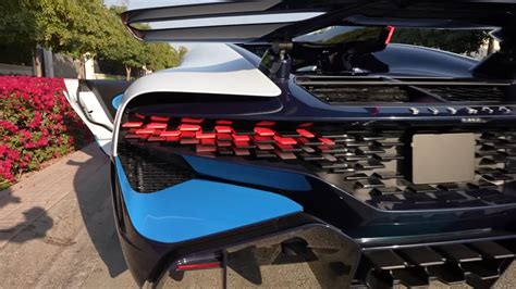 Bugatti Divo Reveals Its Secrets In Supercar Blondie Review Autoevolution