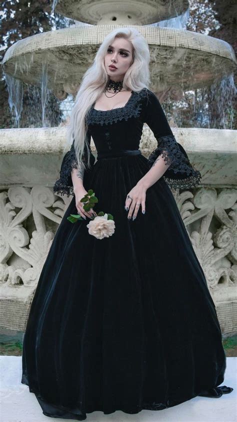 Pin By Spiro Sousanis On Ann Siren Gothic Victorian Dresses Goth Dress Vampire Dress