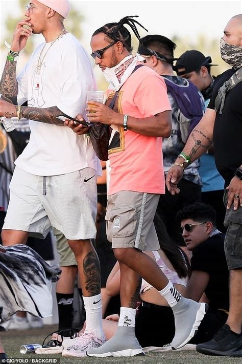 Lewis Hamilton Parties With His Stunning Female Pals At Coachella Daily Mail Online
