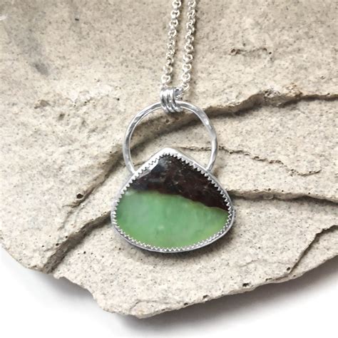 Hammered Silver Chrysoprase Necklace