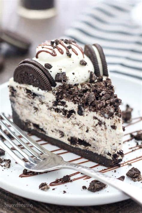 This Is The Best No Bake Oreo Cheesecake The Oreo Crust Is Filled With No Bake White Chocolate