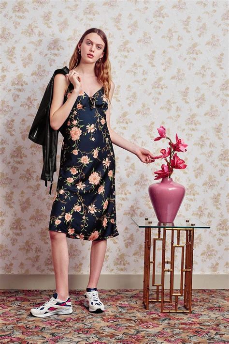 Urban Outfitters Fall 2018 Floral Dresses Shop