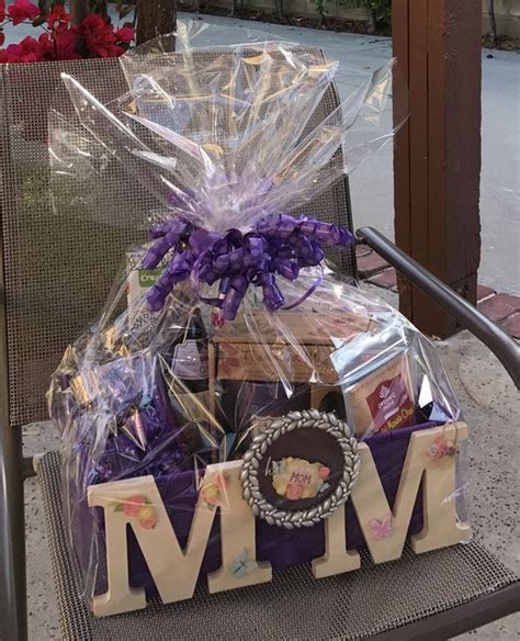 Dollar store diy mothers day gifts. Mother's Day Gift Basket Ideas - DIY Cuteness