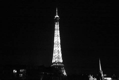 Photos Paris In Black And White At Night Eiffel Tower