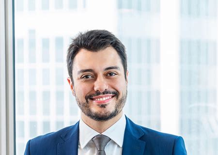Luís sargento miguel almeida ribeiro francisco nunes gonçalves casimiro menezes. Almeida Advogados | Equipe