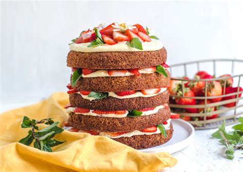 Strawberry Carrot Cake Limeandspoon