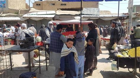 منابع امنیتی در هرات تائید می‌کنند که انفجار یک ماین کنار جاده‌ای در منطقه برامان شهر هرات دستکم ۴ زخمی برجای گذاشته است. کرونا در افغانستان؛ فوت 19 بیمار و شناسایی 276 مورد جدید