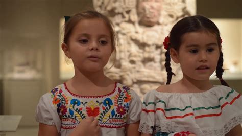 Tuvaller satın almak için bir oda ya da paranız olmadığı için bir kuruluş kuruldu. ¡Fiesta! Latin Amerika Festivali (Müzeler ve İçerik ...