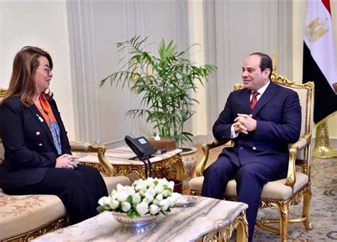 أكدت الدكتورة غادة والى، وزيرة التضامن الاجتماعى، أن القانون الجديد للمعاشات يؤمن على الأجر الشامل، وبالتالى تدريجيًا سيرى الناس زيادة فى المعاشات. السيسي لـ غادة والي: مصر تدعم دور الأمم المتحدة في مكافحة ...