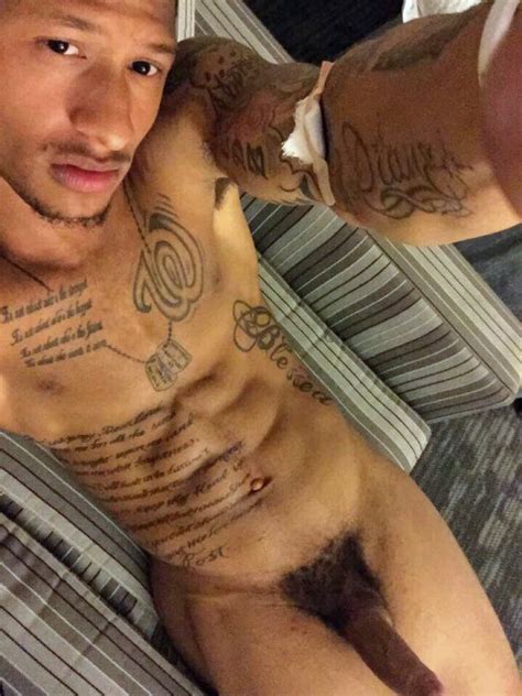 Footballer Deon Long Shows His Big Dick And Inside Of His Asshole Fleshbot