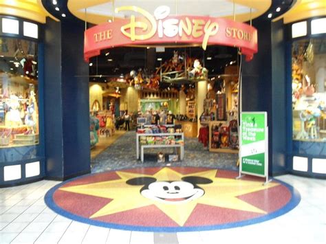 My Personal Favorite Mall Store The Disney Store Nostalgia