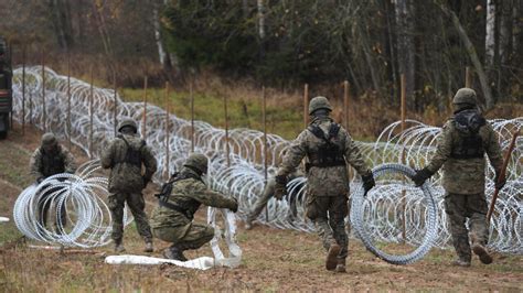 poland reinforces border with russia s kaliningrad amid fears of migrant influx
