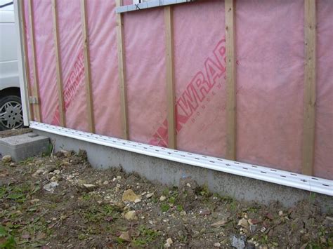 POSE de BARDAGE en PVC - Bardage PVC, Imitation Bois ...