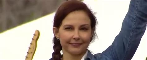 Ashley Judd Poem At Womens March On Washington Video 2017 Popsugar Celebrity