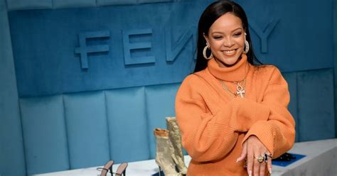 Rihannas Star Studded Savage X Fenty Nyfw Show Is A Perfect Mix Of
