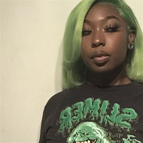 Pin By D A I N T Y🥀 On Hair 101 In 2021 Green Hair Girl Black Girl