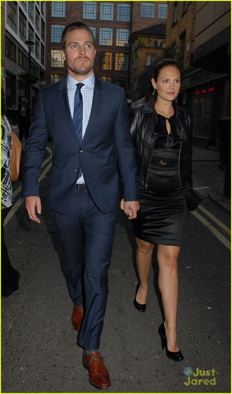 Amell wed carolyn on 8th december 2007 in toronto. Stephen Amell: Expecting First Child with Cassandra Jean! (Exclusive) | Photo 566956 - Photo ...
