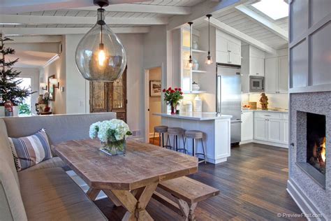 Loving This Open Concept Kitchen With Bench Seat Breakfast Nook Great