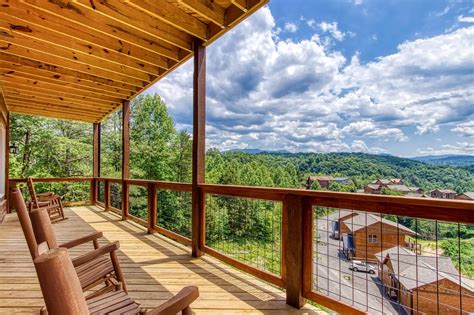 5 Perks Of Staying In Gatlinburg Cabins With A Mountain View Large