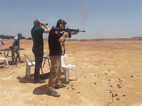 Rüyada silahla birisini vurmak ne demek? Rüyada tüfekle ateş etmek
