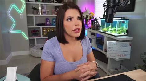 Ex Adult Star Adriana Chechik Blocked From Twitch Rivals Fortnite