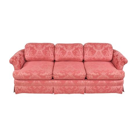 Southwood Skirted Three Cushion Sofa 75 Off Kaiyo