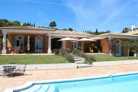 (2 kings, 1 murphy bed, 1 sofa bed) a tasteful blend of country chic and contemporary casual elegance this two bedroom suite is the perfect fusion of optimum comfort in a warm ambience. A vendre superbe villa 4 chambres vue mer panoramique ...