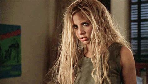 23 Of The Most Buffy Outfits Buffy Ever Wore Buffy The Vampire Slayer