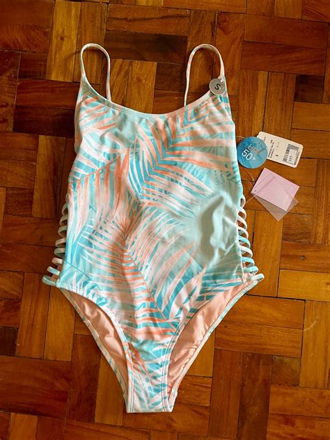 Forever 21 One Piece Swimsuit Swim Wear On Carousell
