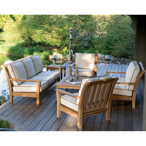 Kingsley Bate Chelsea Modern Classic Slatted Teak Outdoor Lounge Chair