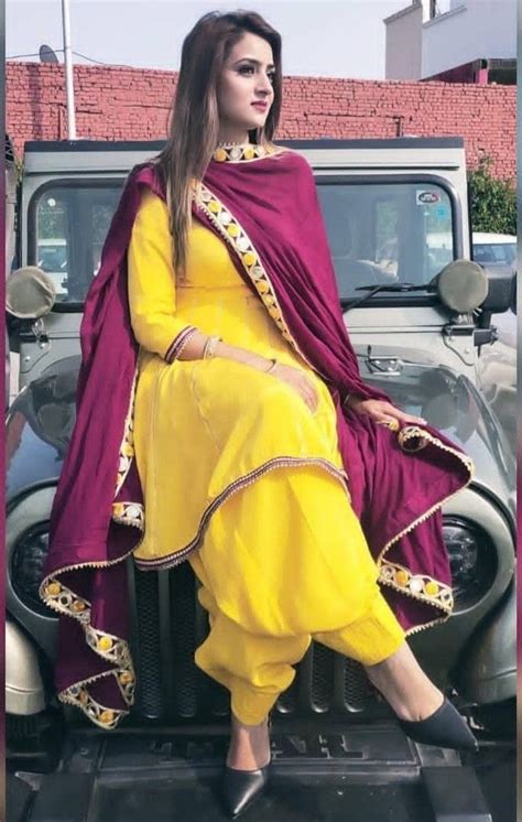 Punjabi Suit Yellow Plan Suit With Contrast Dupatta Desain Kurta