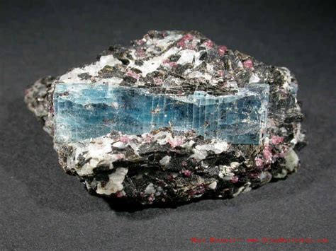 Kyanite Kyanite Mineral Photos Mineral Encyclopedia Neolithic Mineral