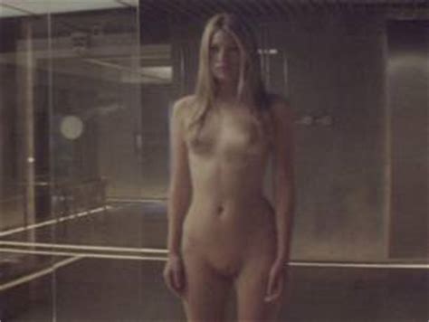  nackt Alminas Elina Elina Heaton