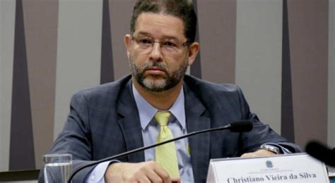 Governo Exonera Secretário De Energia Elétrica Do Ministério De Minas E Energia