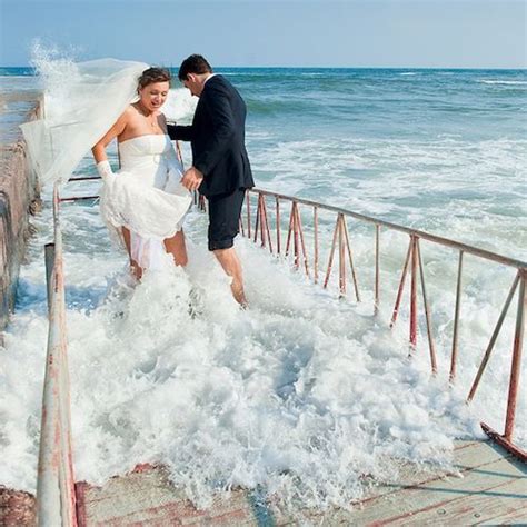 Wedding Day Disasters No Bride Can Prepare For Wedding Photo Fails
