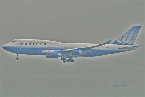 United Airlines Boeing 747 400 N118uahkg04082012670e Flickr