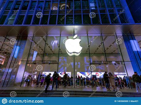 Apple Store Hq Nanjing Lu Shanghai Editorial Stock Photo Image Of