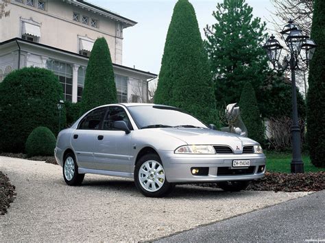 mitsubishi carisma