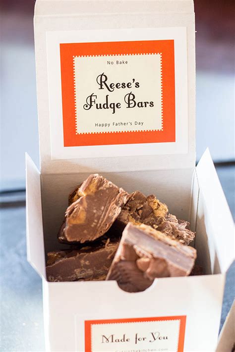 Maybe you would like to learn more about one of these? Father's Day Gift: No-Bake Reese's Fudge Bars - Party ...