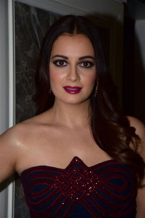 Dia mirza news, gossip, photos of dia mirza, biography, dia mirza boyfriend list 2016. Dia Mirza Hot and Sexy Photos - Beautiful PIX