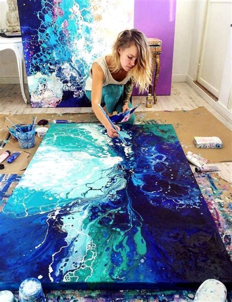 Why Acrylic Pouring Is Becoming So Popular Lessenziale