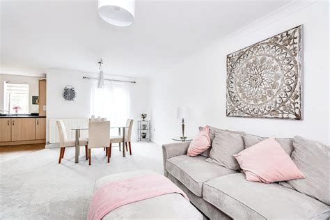 2 bedroom apartment for sale in Cassini Drive, Swindon, SN25 2JX