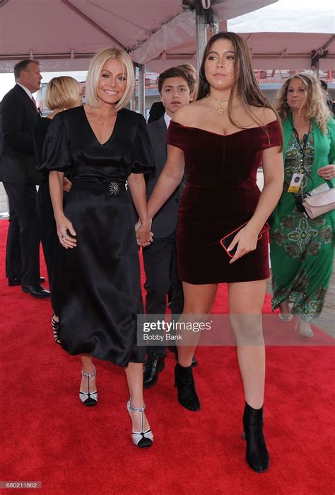 News Photo : Kelly Ripa and her daughter Lola Grace Consuelos... Lola