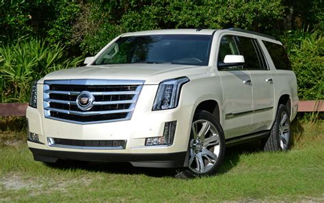 For the very first time, its attractive physical appearance captured my attention. 2015 Cadillac Escalade ESV 4WD Premium Review & Test Drive