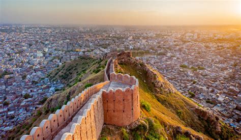 10 Essential Rajasthan Landmarks For First Time Visitors