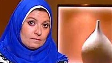 هبة قطب تحكي قصة شاب تزوج فتاة عن طريق الصالونات و صدم في شكلها ليلة الزفاف و فيلم قصير يتعرض للمشاكل التى تواجه الشباب فى ليلة الدخلة وتقدم الدكتورة هبة. هبة قطب لـ«الشباب»: مارس العادة السرية في هذه الحالات ...