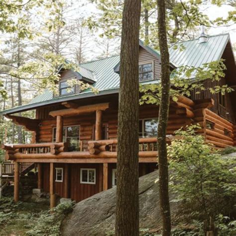 10 Pawsome Pet Friendly Hotels & Airbnb’s