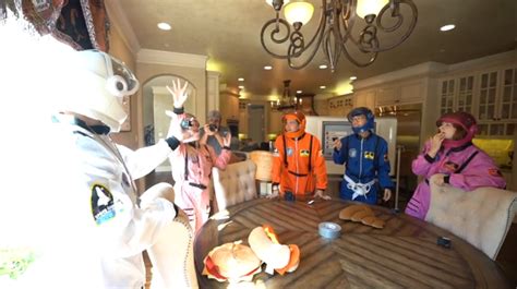 27 011 tykkäystä · 100 puhuu tästä. VIRAL YouTubers Recreate Real Life 'Among Us': How to ...