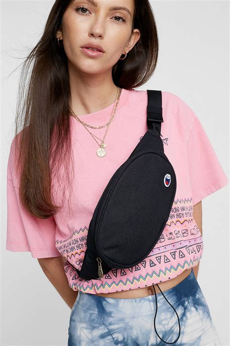 Découvrez la collection de sacs femme pas cher sur le site spartoo.com. Épinglé sur Sac banane femme
