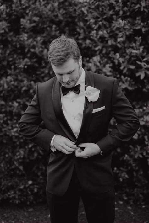 You will be thrilled to learn about these designs! Collins Tuohy of 'The Blindside' Shares Her Wedding Day ...